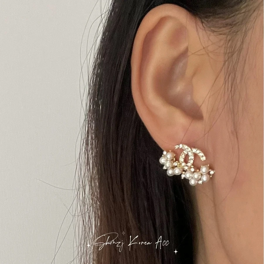 铜合金合成锆石耳饰  经典小香锆石镶嵌银色耳钉AA0247-17