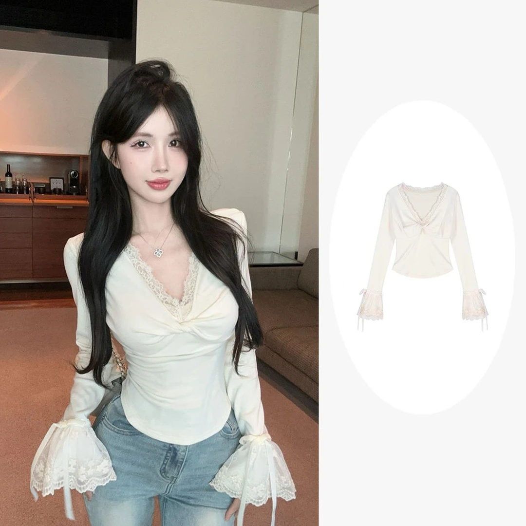 甜美蕾丝拼接扭结v领长袖T恤女春季新款喇叭袖修身纯欲打底衫上衣