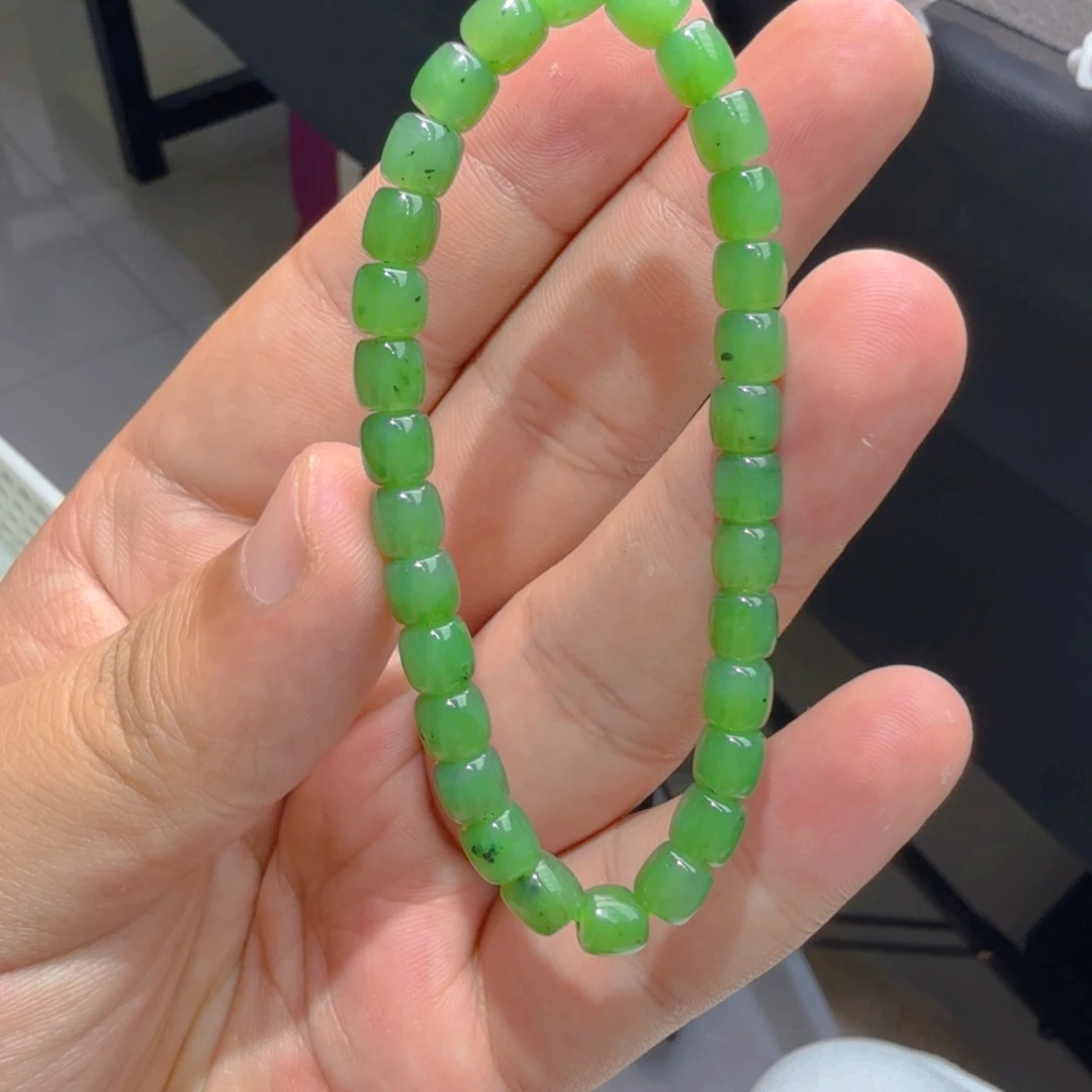 手链未镶嵌和田玉（碧玉）
