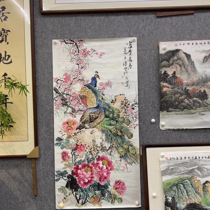 国画四尺竖副孔雀国画画芯一幅
