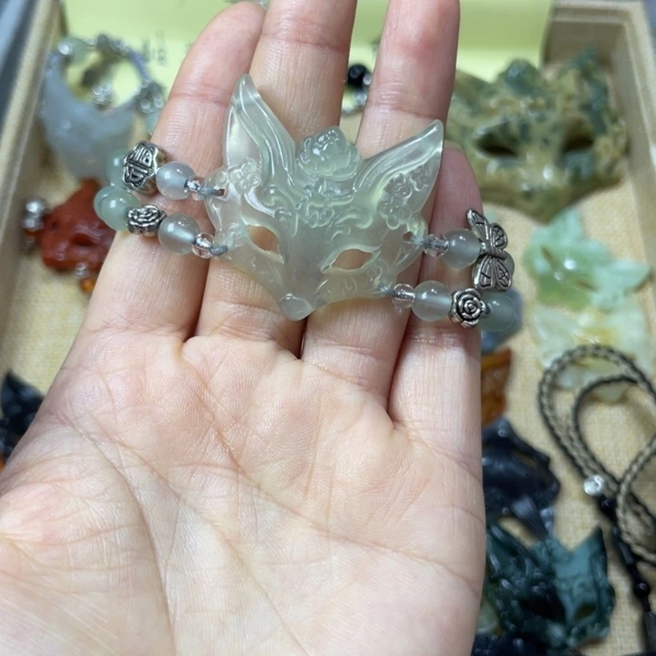 蛇纹石玉合金颈饰