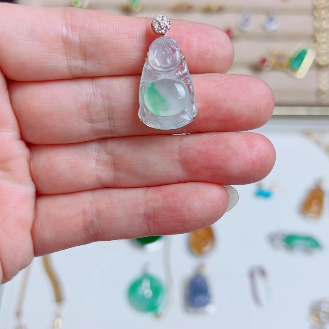 翡翠18K金镶嵌颈饰翡翠A货