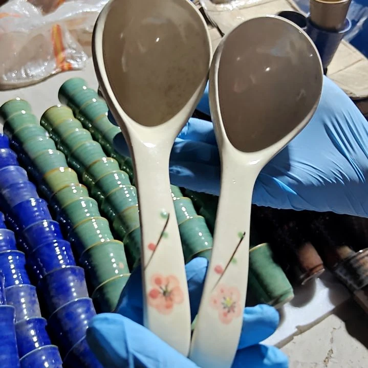 摆件陶瓷盘子碗啥都有