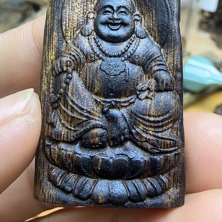 沉香碎屑沉香尼勒佛