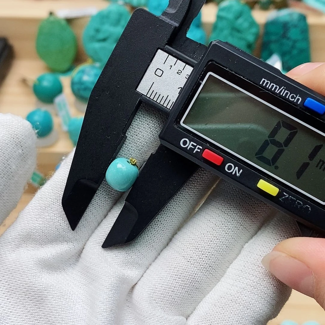 未镶嵌绿松石珠宝奇石