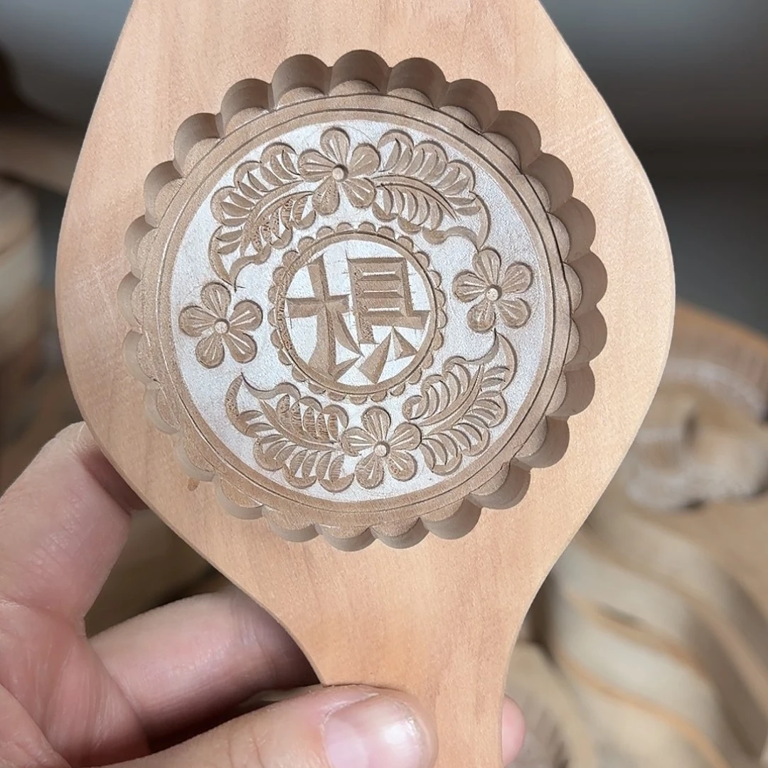 琳***姐梨木精雕小号財字
