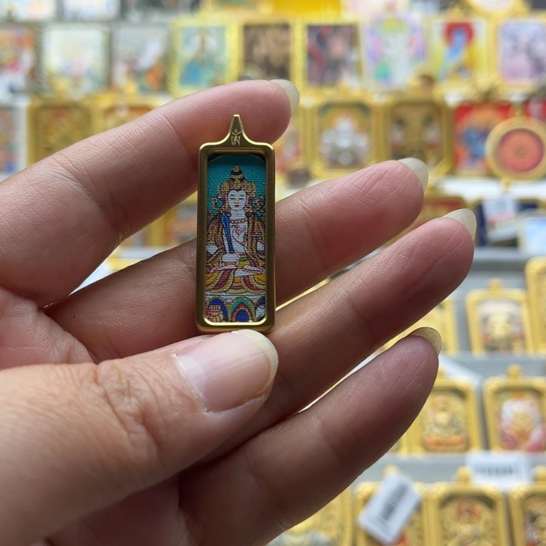 旺***！吊坠唐卡的一天又开始忙碌