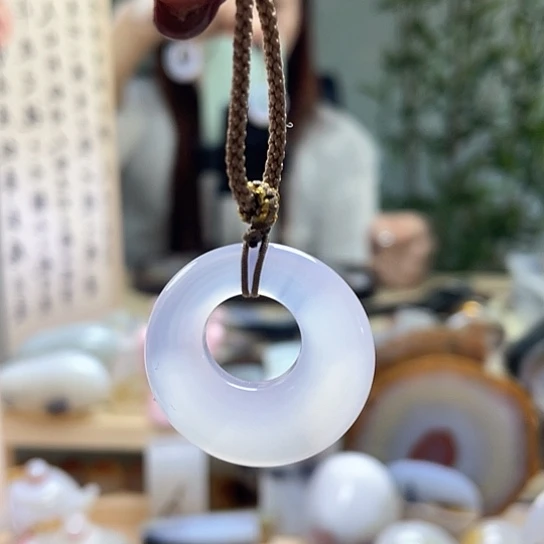 玛瑙/玉髓颈饰未镶嵌
