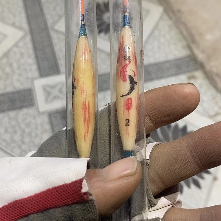 去壳血芦苇鱼漂发2根，