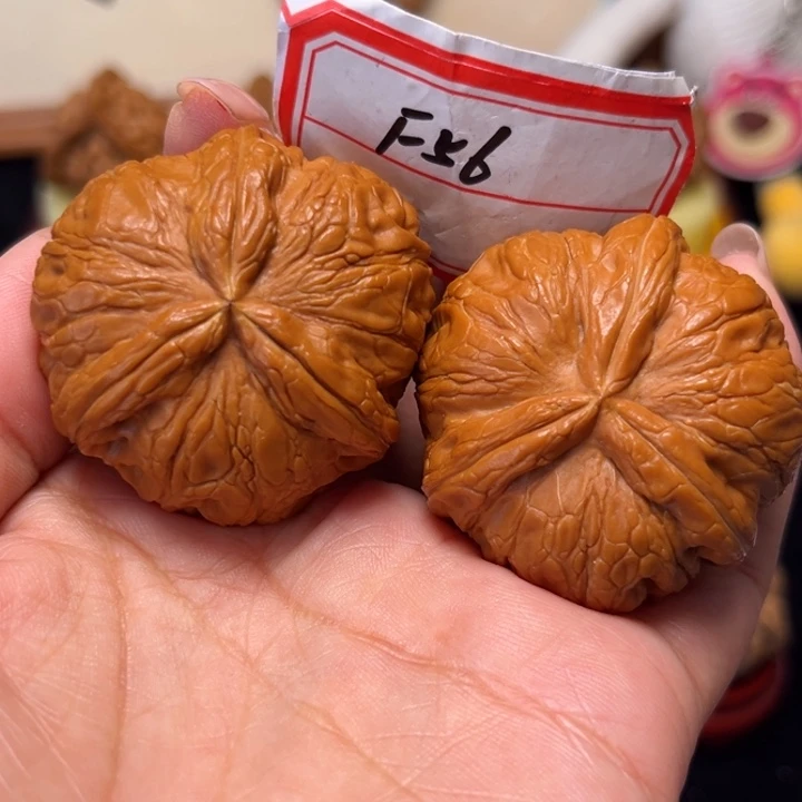 文玩核桃吊坠42.5粗筋全品元宝奔56