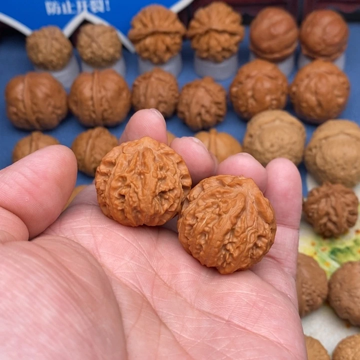 文玩核桃把件…………