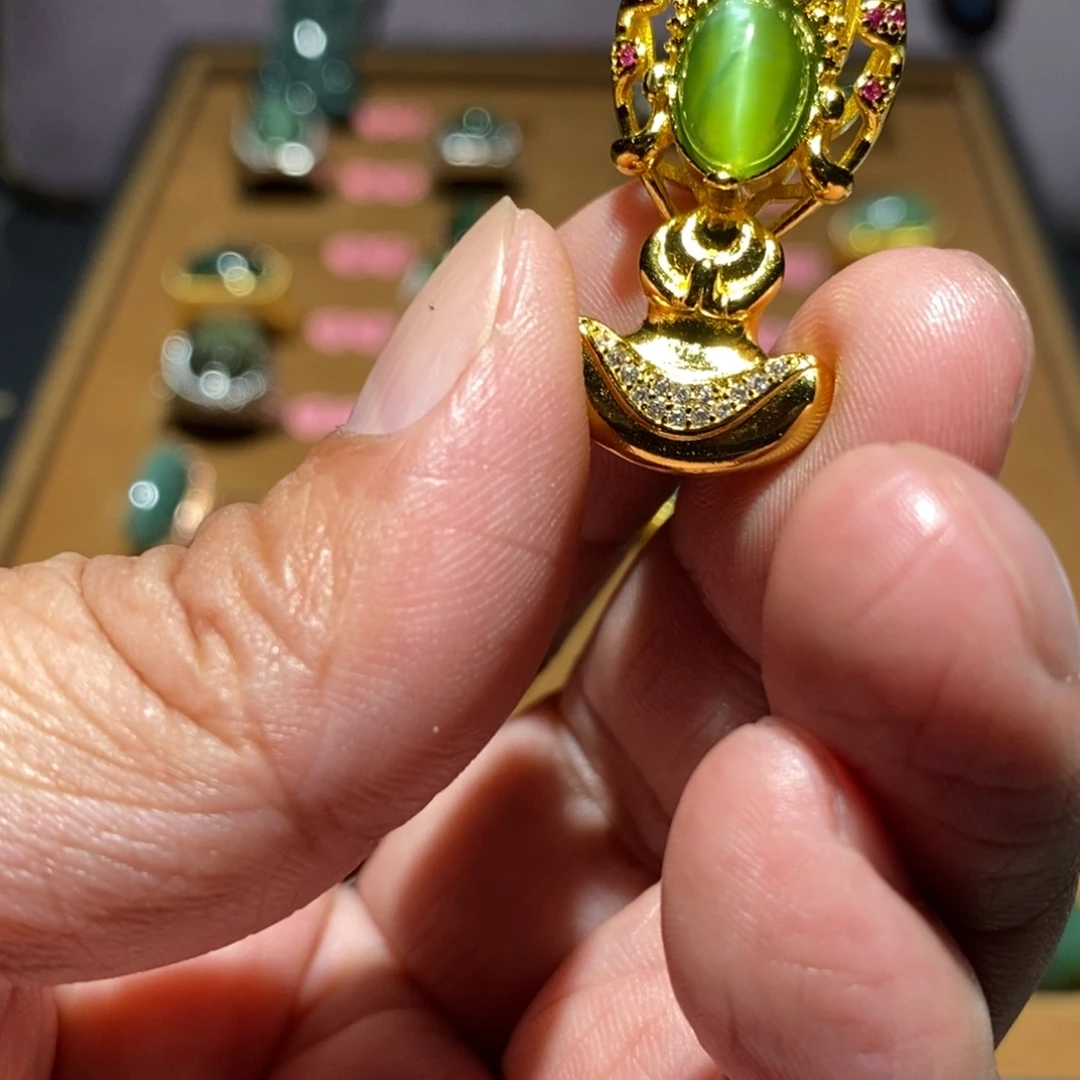 和田玉未镶嵌戒指