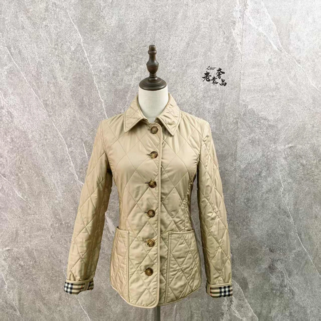 99新 BURBERRY/博柏利 海囤K/巴宝莉外套/xs码/uu33343女装