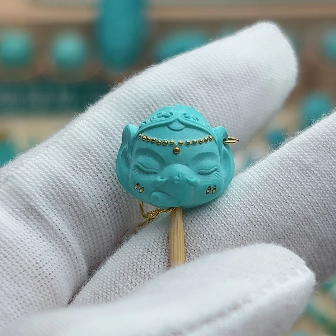 绿松石未镶嵌珠宝奇石