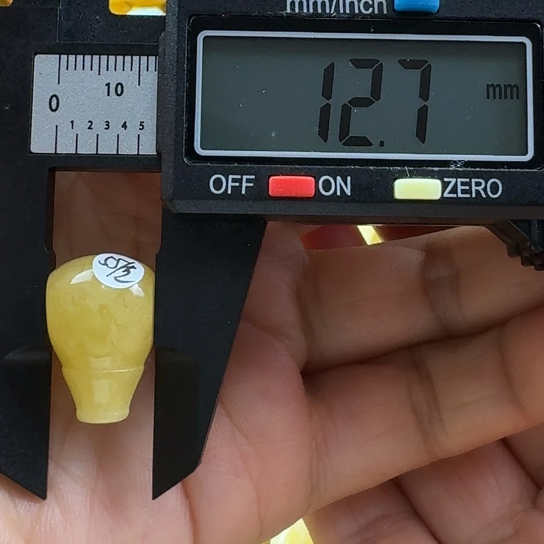 蜜蜡未镶嵌裸石23杂