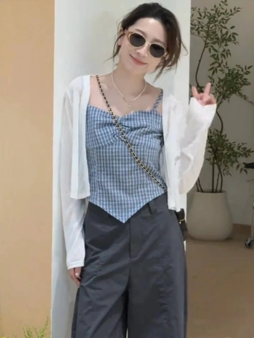 韩系时尚穿搭套装2025新款洋气格子吊带背心+防晒外套开衫两件套