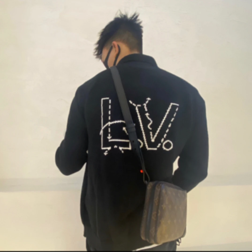 未使用 LouisVuitton/路易威登 NBA开衫/L/M各一衣长70胸围53