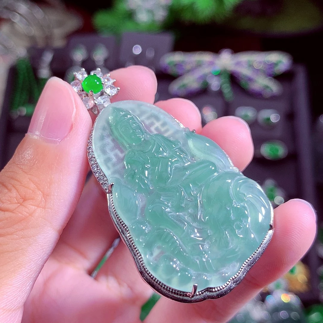 颈饰未镶嵌翡翠天然