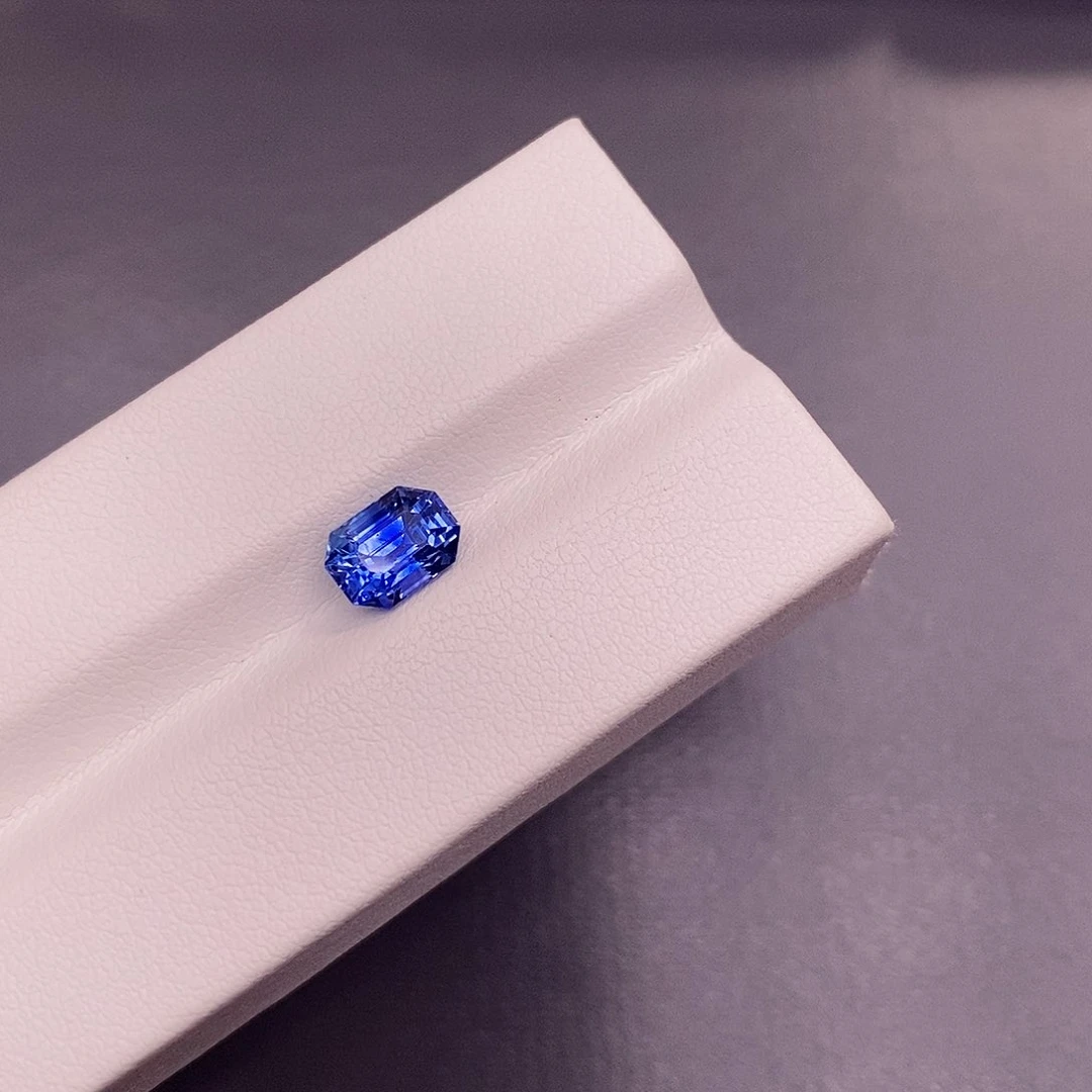 裸石蓝宝石1.88克拉