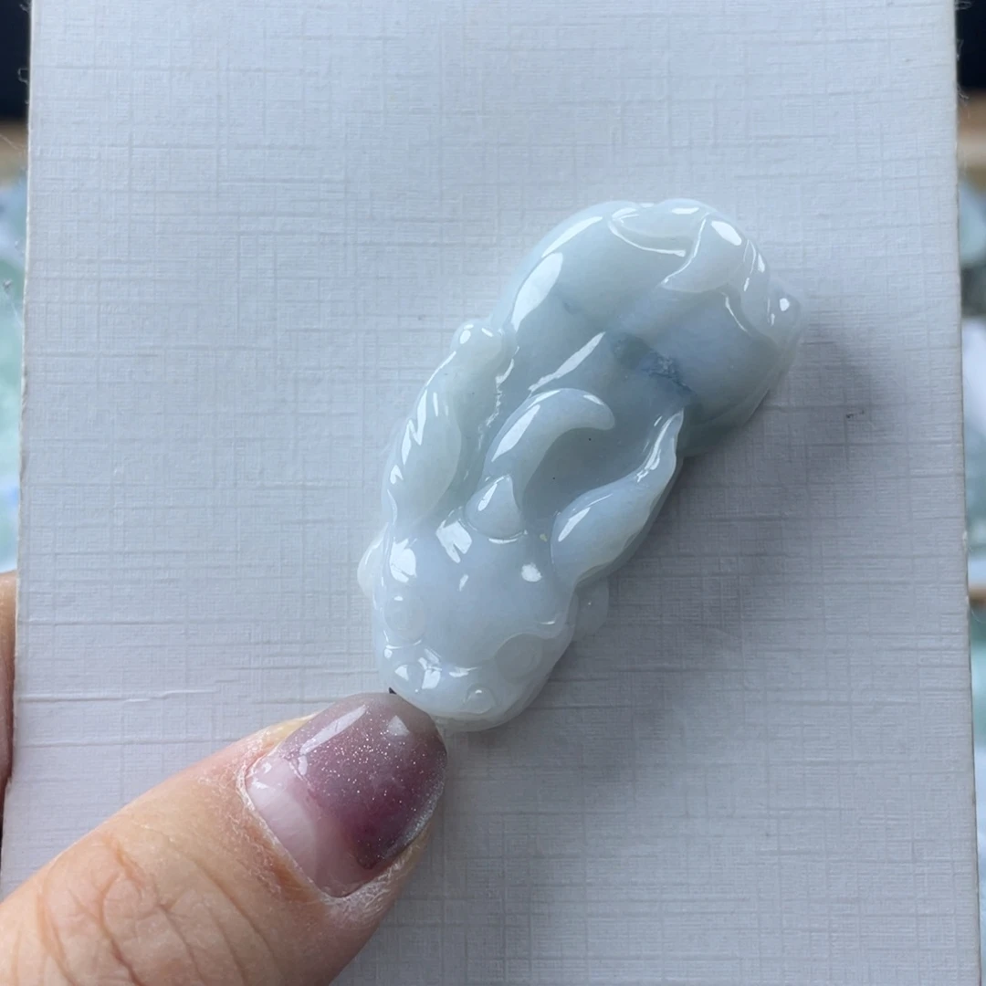 翡翠未镶嵌项圈貔貅微瑕介意勿拍不退不换