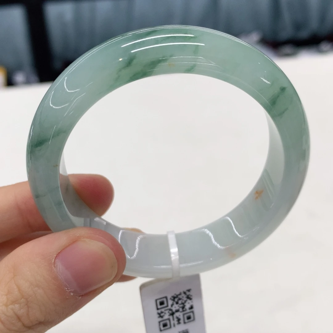 未镶嵌手镯翡翠手镯