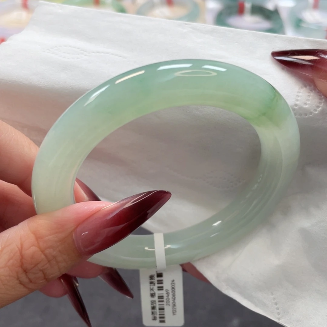 翡翠手镯未镶嵌清甜葡萄肉飘绿花56胖圆28号