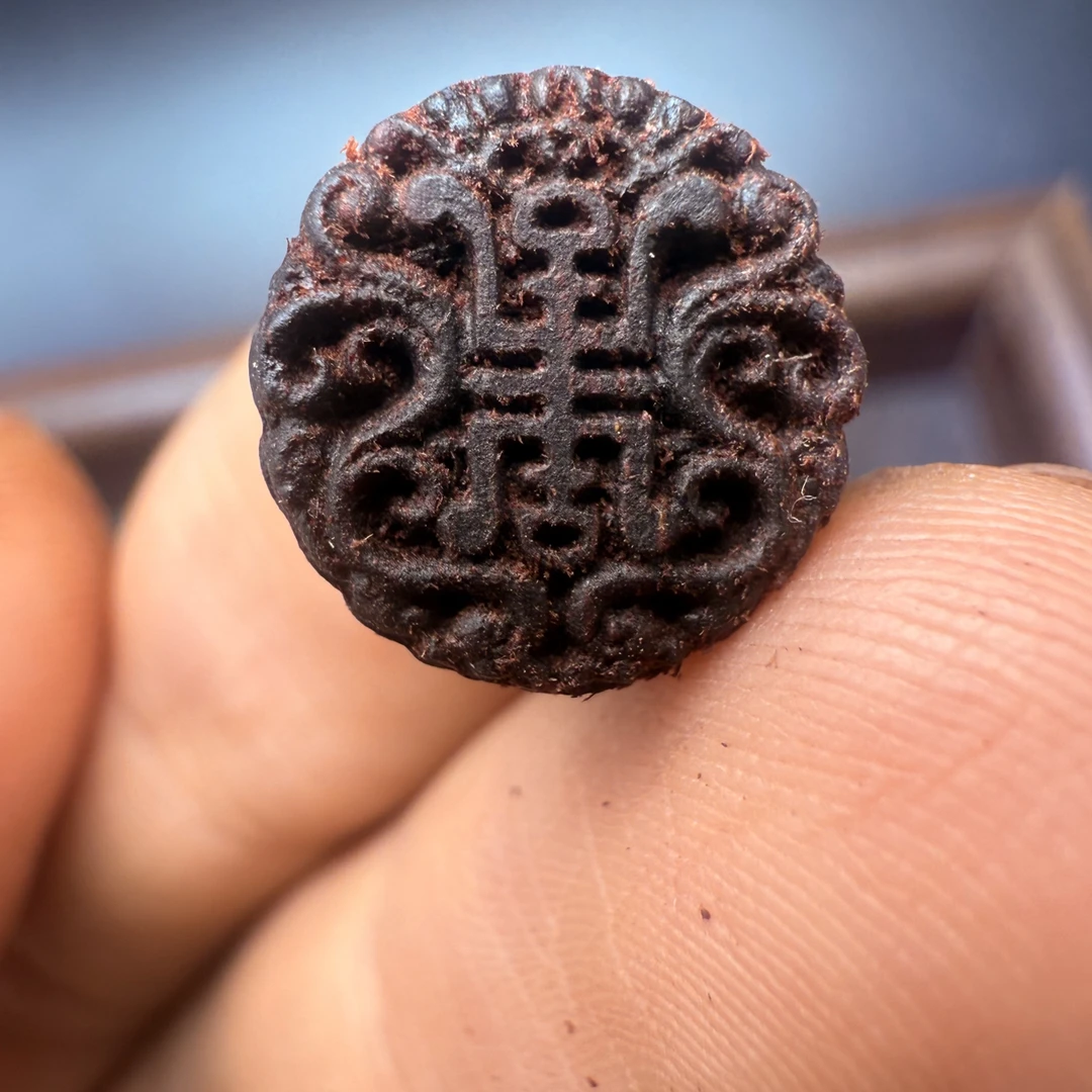 【雕刻】【上新】小叶降真香 满结香 小寿牌 精工雕刻1.2cm