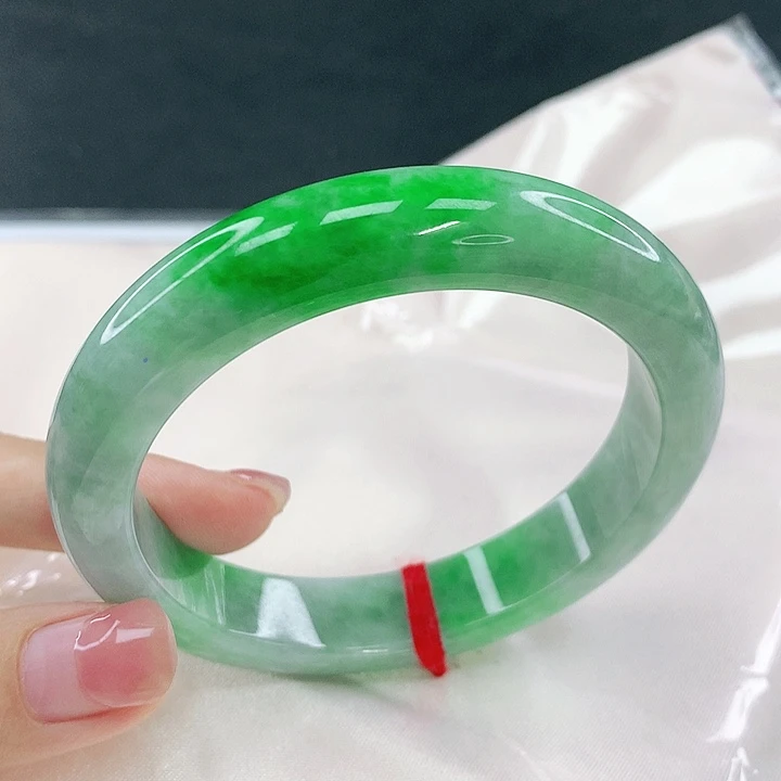 翡翠未镶嵌手镯圈58.8，02041