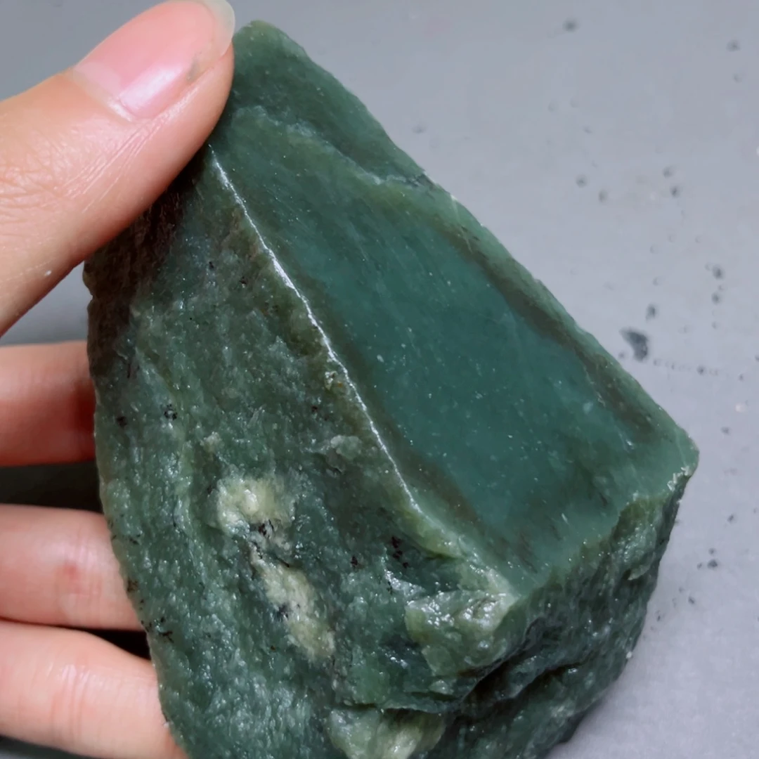 和田玉未镶嵌珠宝奇石