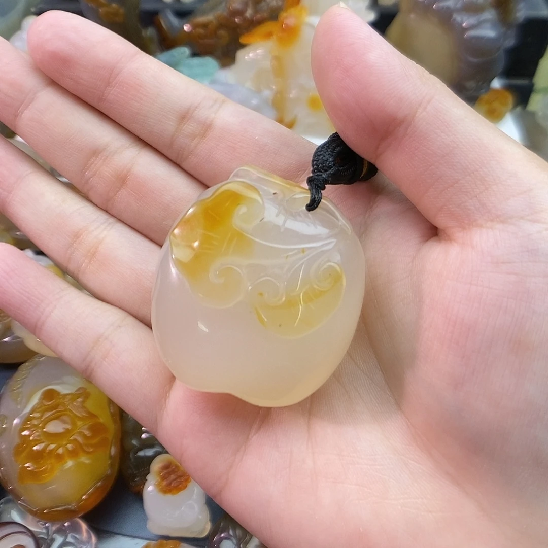 未镶嵌颈饰玛瑙/玉髓