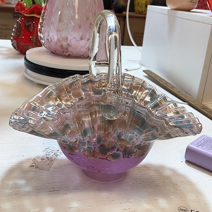 花篮高22厘米宽22厘米