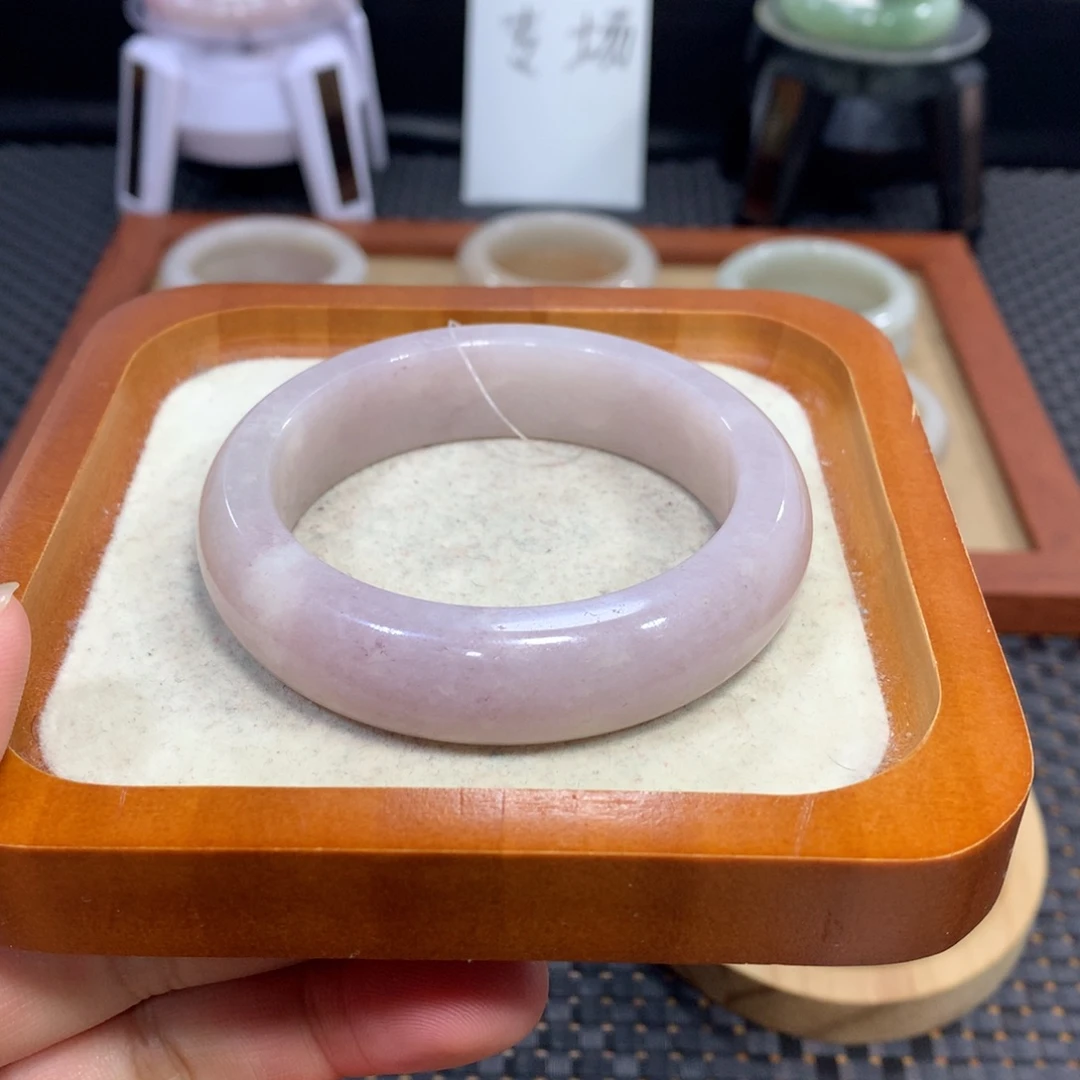 L***l石英质玉（佘太翠）未镶嵌手镯56.5紫玉