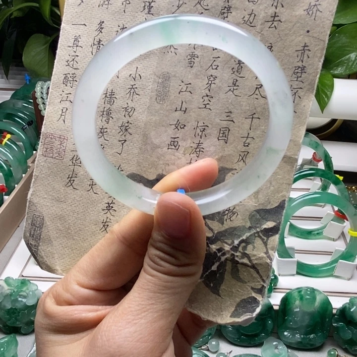 石英质玉未镶嵌手镯