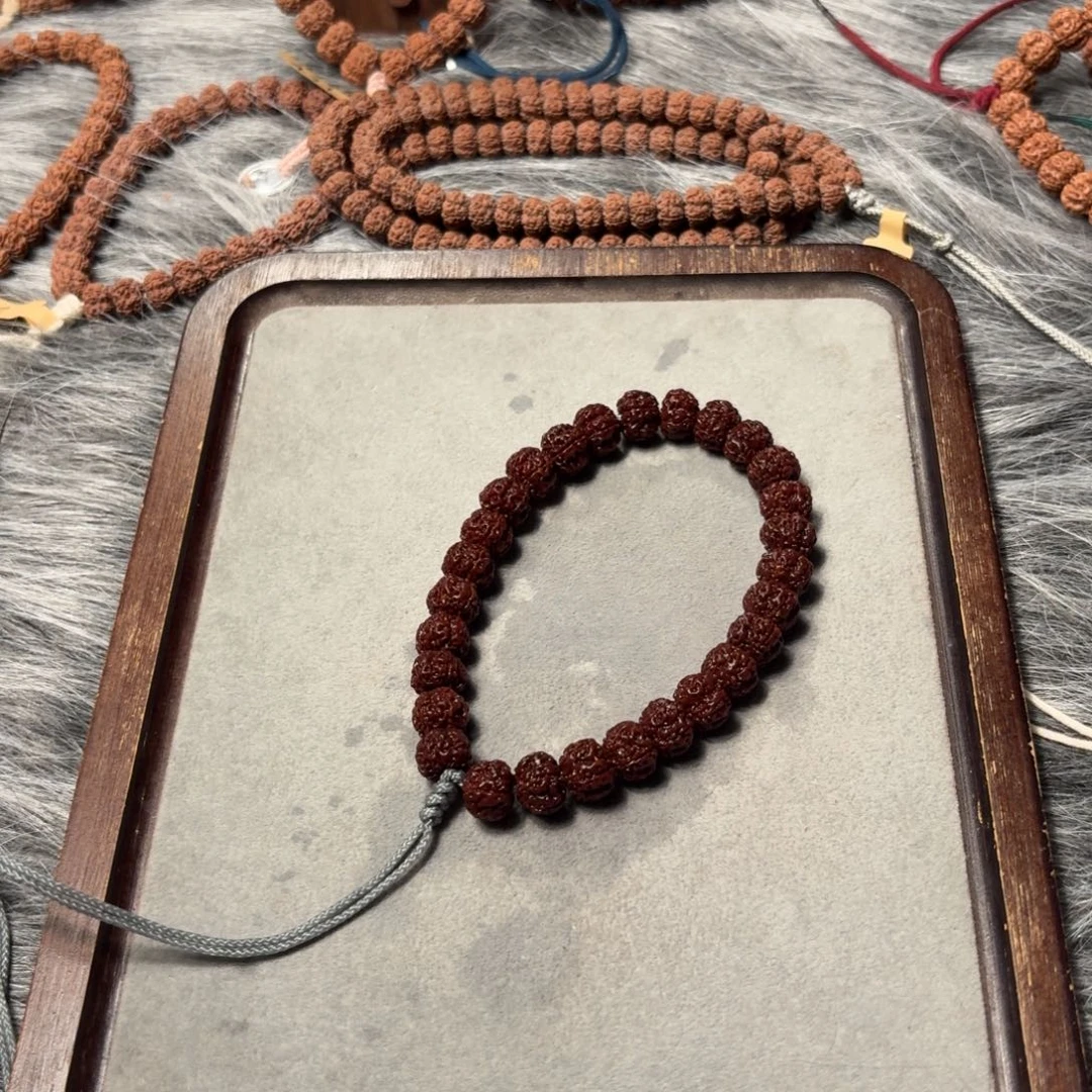 金刚菩提吊坠平细手持11 开播第一根