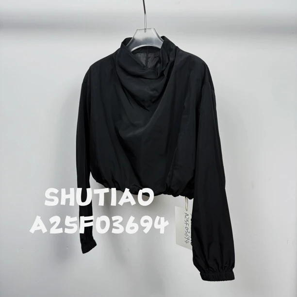 【SHUTIAO】2025夏季：新款小众设计款T恤A25F03694