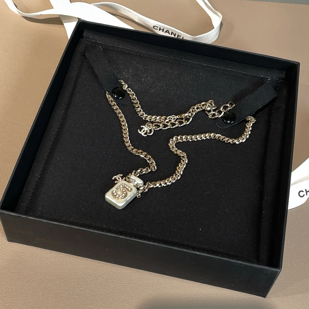 99新 Chanel/香奈儿  22s No.5香水瓶吊坠项链
