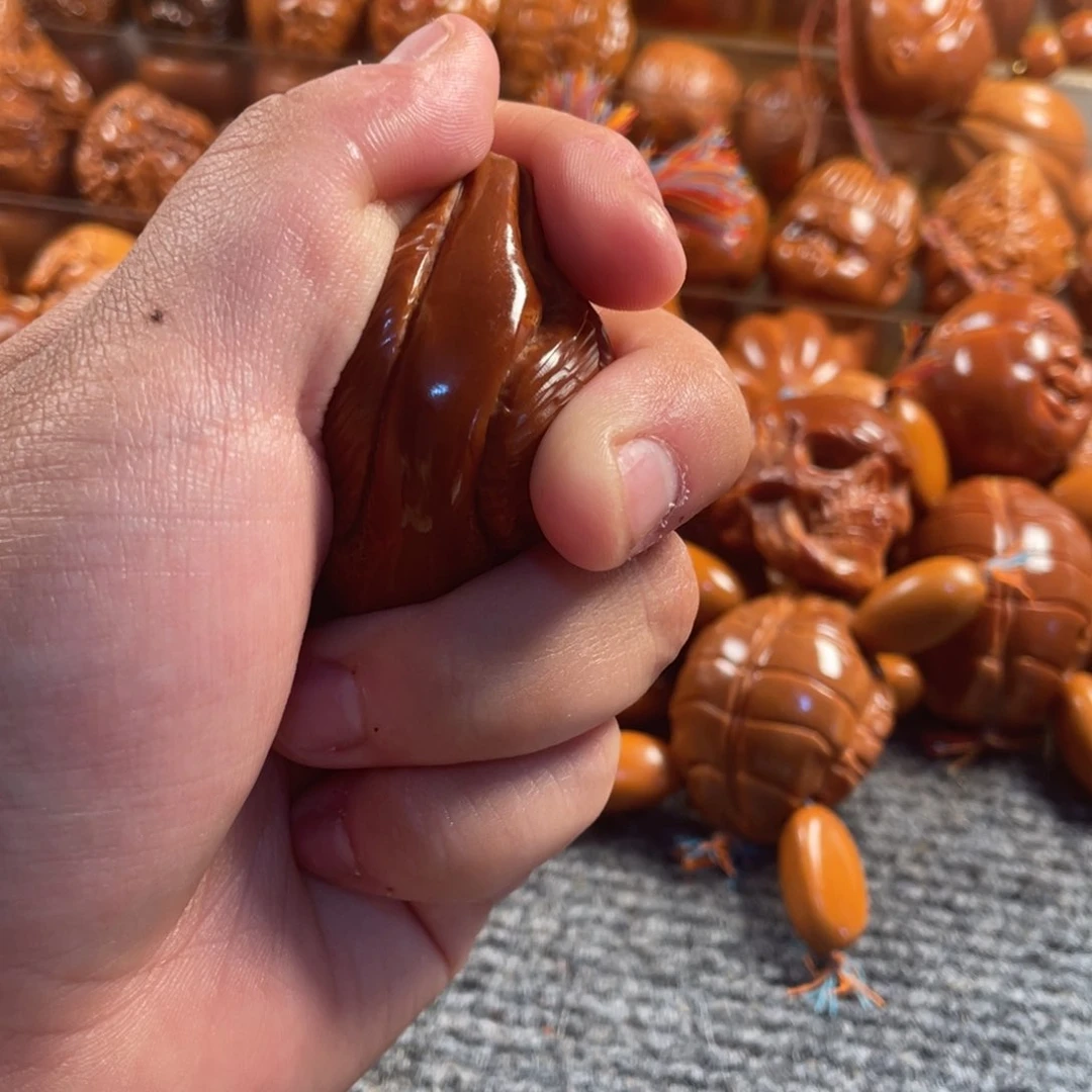 橄榄核吊坠独款三面