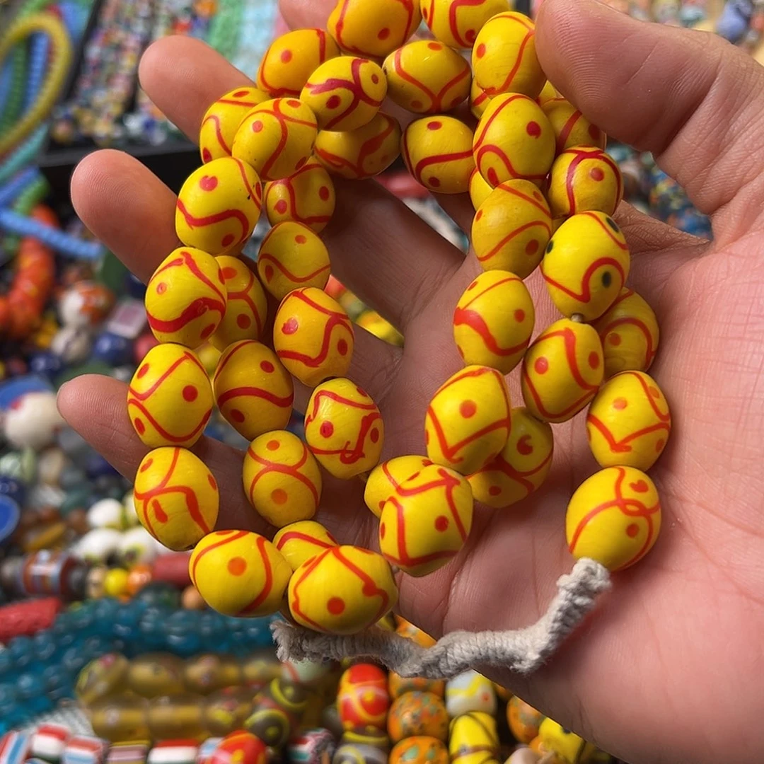 琉璃非金属橘红色珠子