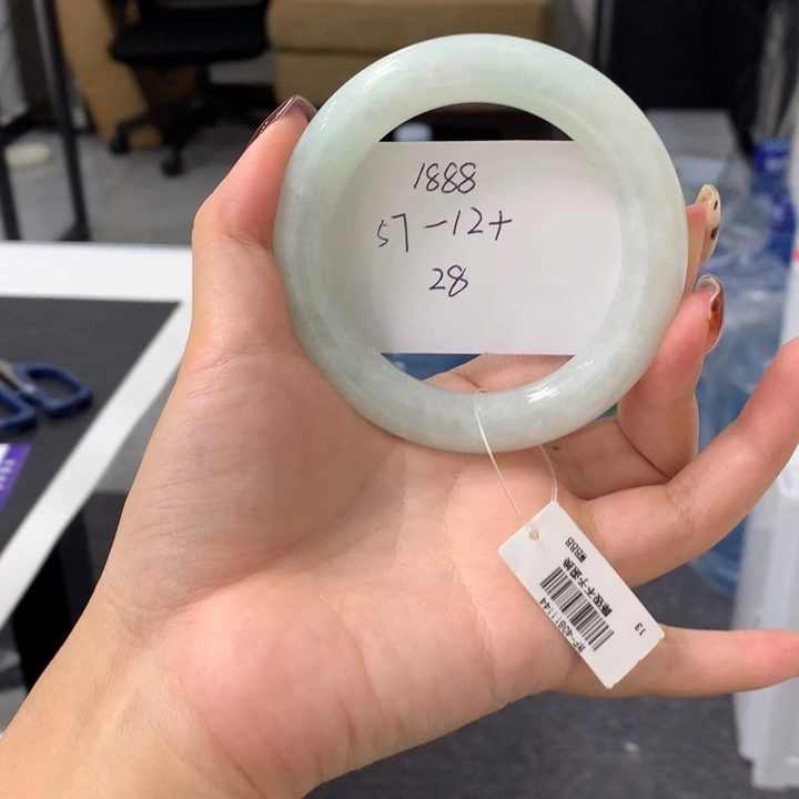 翡翠未镶嵌手镯28