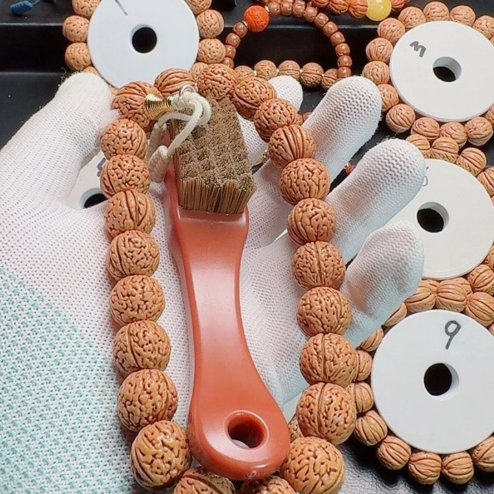 桃核吊坠易****）桃核手串