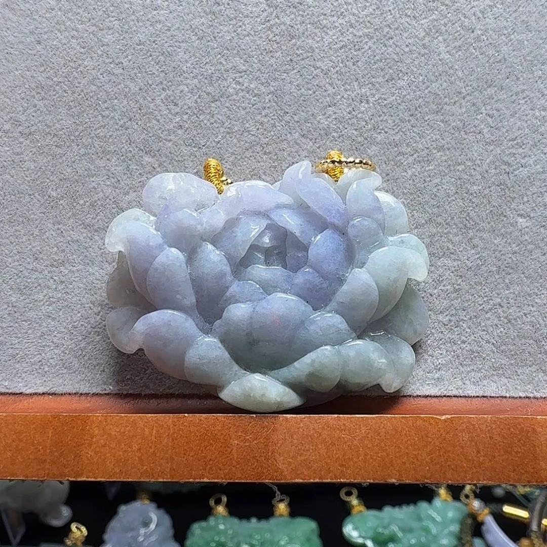 吊坠(赠链)未镶嵌翡翠