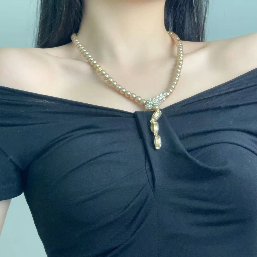 铜合金仿珍珠项链 2433欧美蛇头金色珍珠项链女款高级感锁骨链