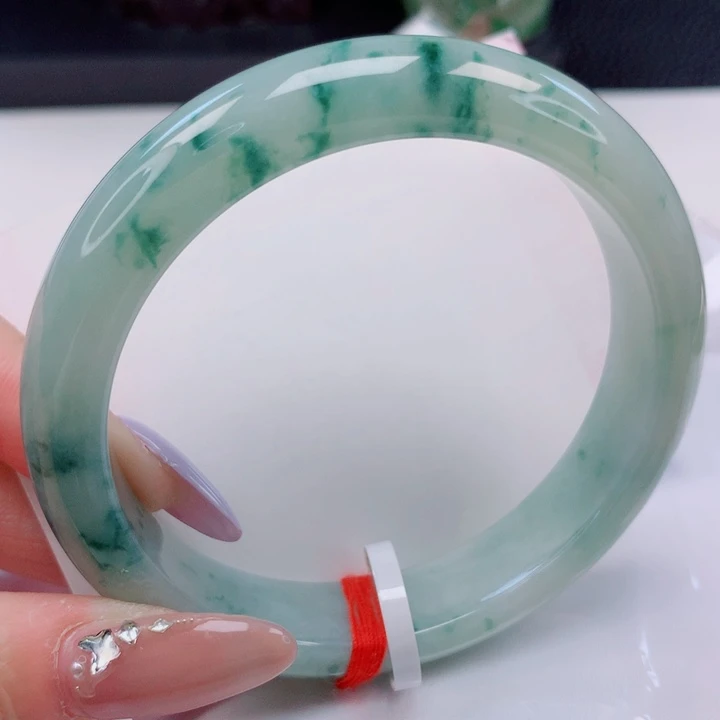 翡翠未镶嵌手镯61圈