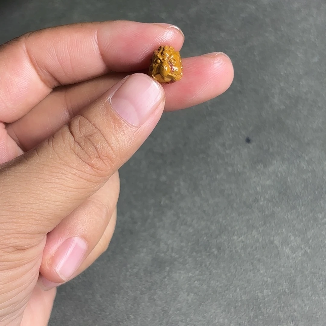 茂***峰颈饰合金南红玛瑙