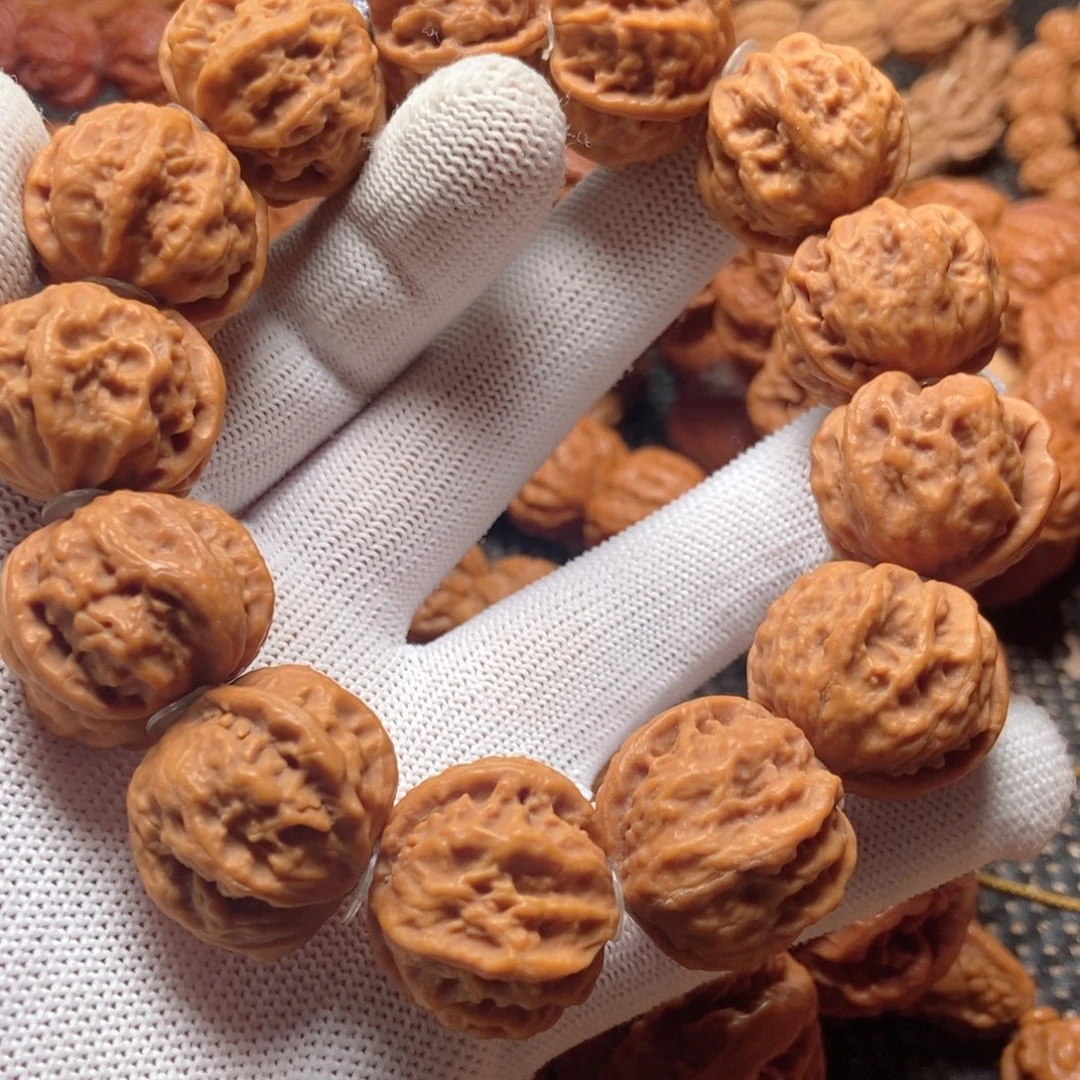 天***o手串文玩核桃龙骨