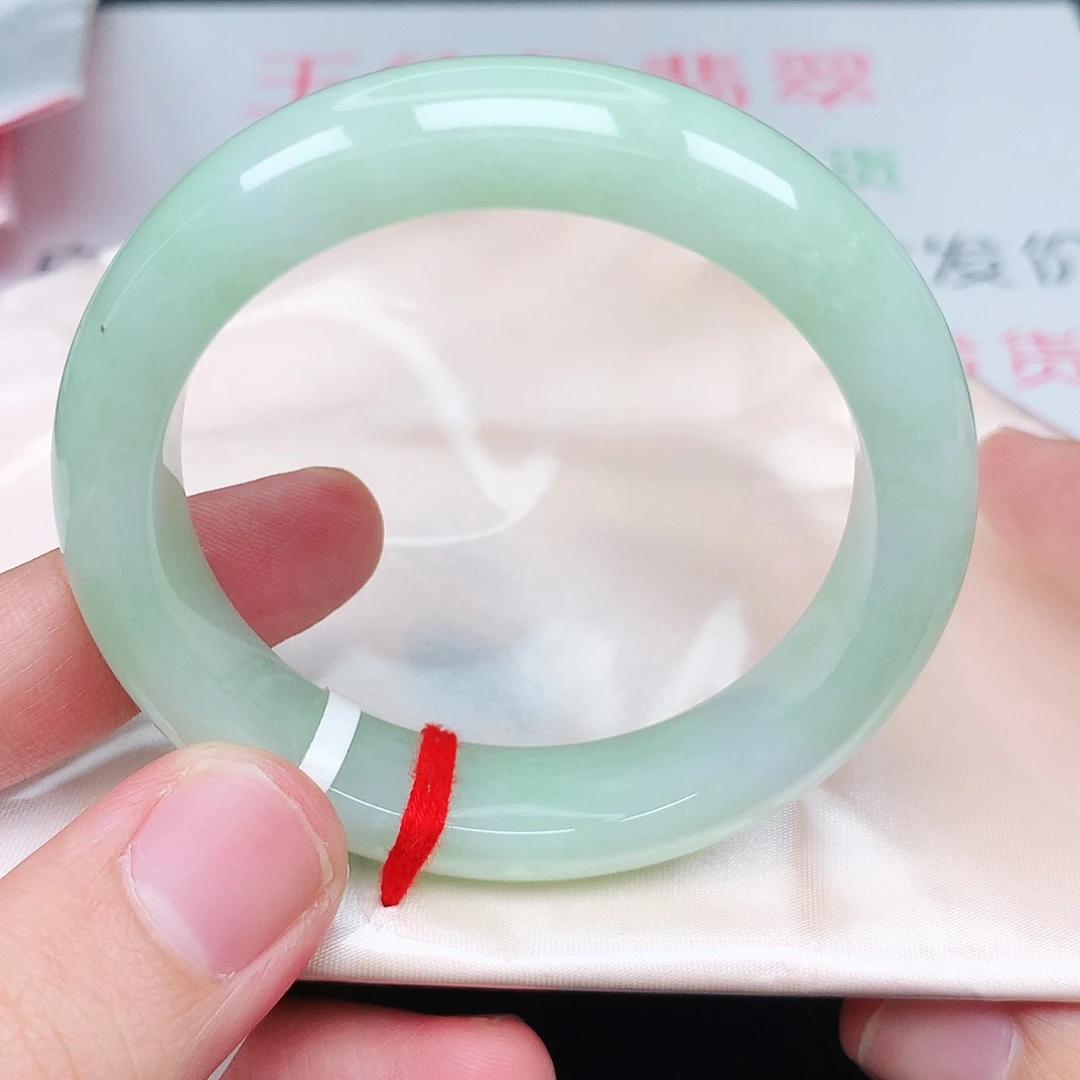 未镶嵌手镯翡翠天然翡翠手镯