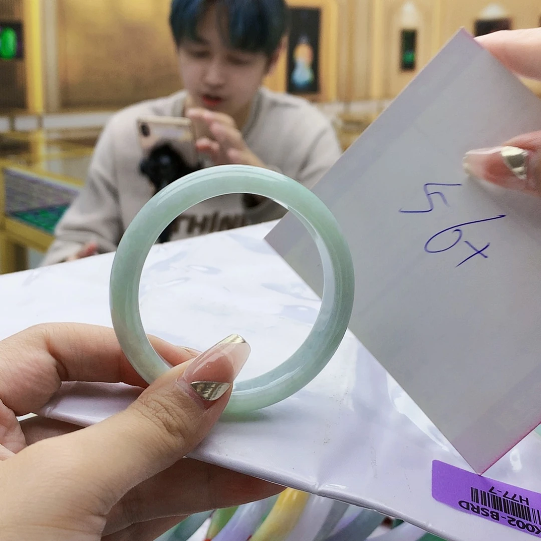 翡翠未镶嵌手镯0000……