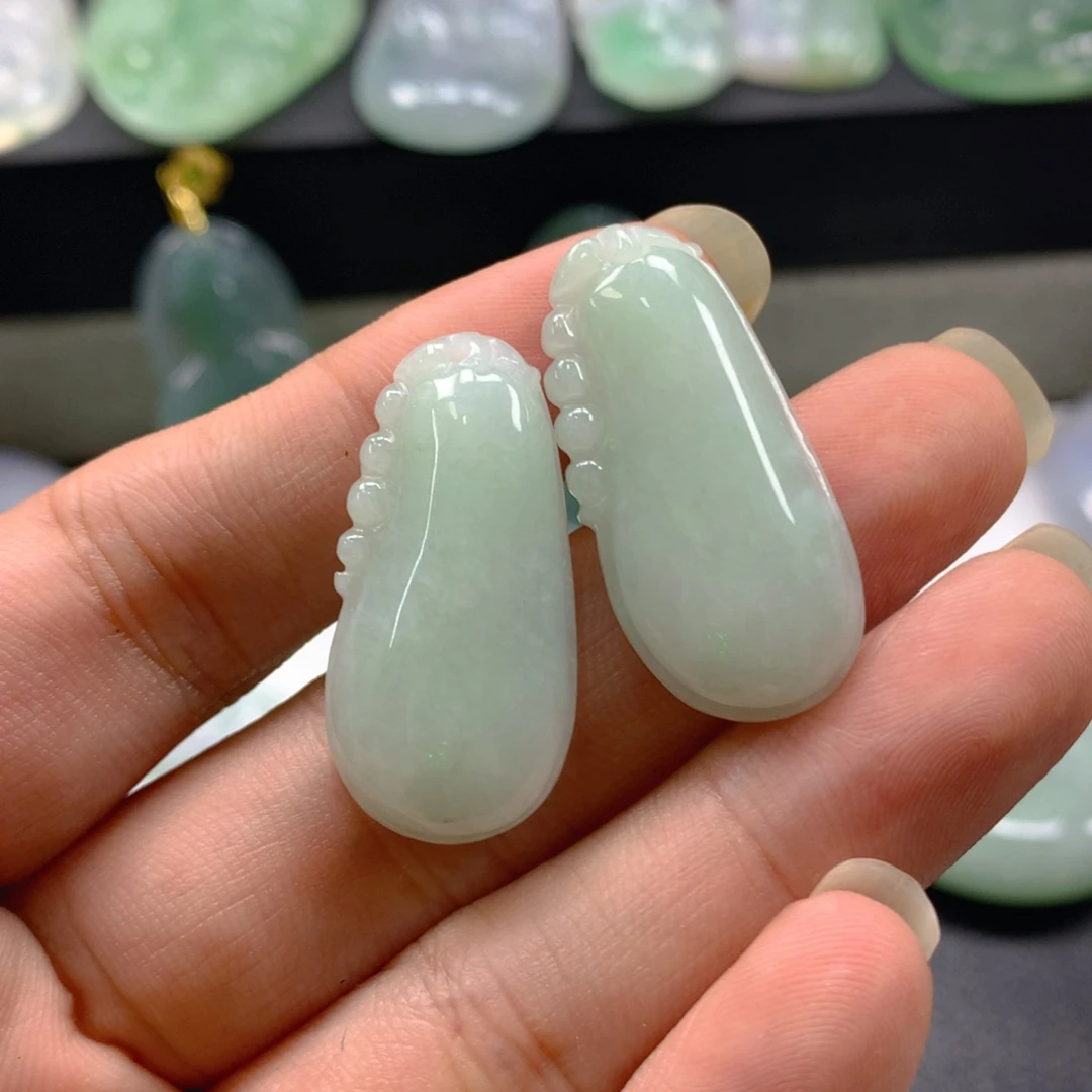 翡翠未镶嵌颈饰翡翠多样性发一