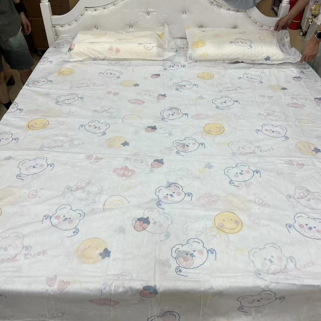 卡通小熊酒店一次性床单枕套被套便携式旅行双人四件B45