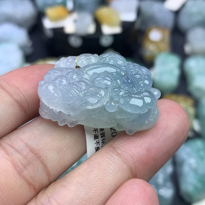 翡翠未镶嵌颈饰天然缅甸翡翠貔貅吊坠